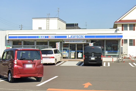 コンビニ　ローソン恵庭黄金南店（コンビニ）まで440m