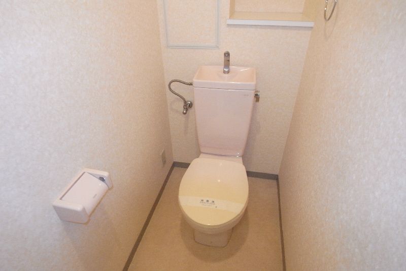 トイレ　トイレもきれいです