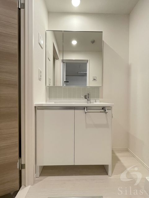 洗面設備　同仕様