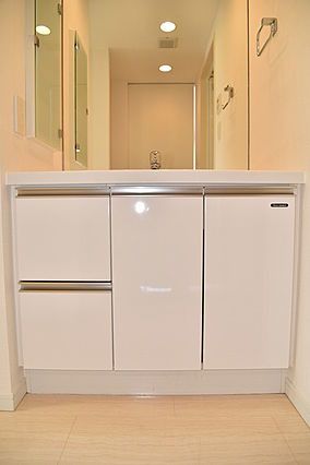 洗面設備　写真は同タイプ住居です。