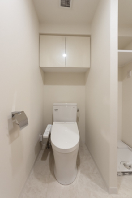 トイレ　※写真は同タイプ住戸です。