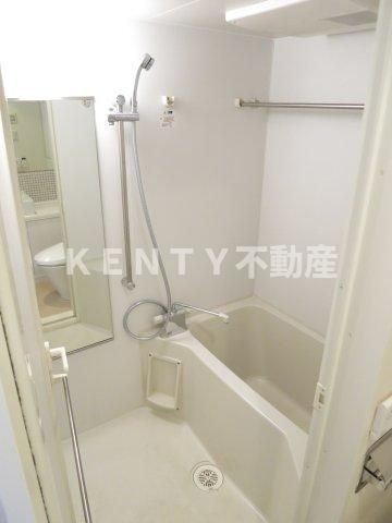 バス・シャワールーム　ゆったり過ごせるお風呂です