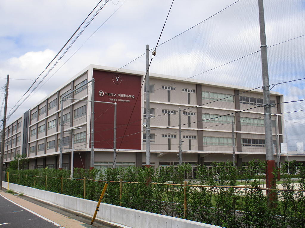 ＪＲ埼京線 戸田公園駅 徒歩15分 3階建 築36年の周辺写真