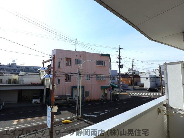 【静岡市駿河区小鹿のマンションの眺望】