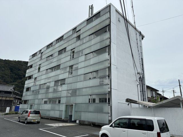 銀の馬車道壱番館の建物外観