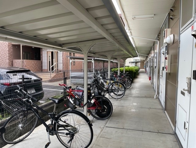 その他　駐輪場です。