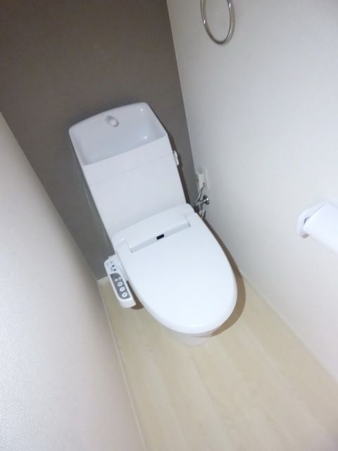 【あきる野市瀬戸岡のアパートのトイレ】
