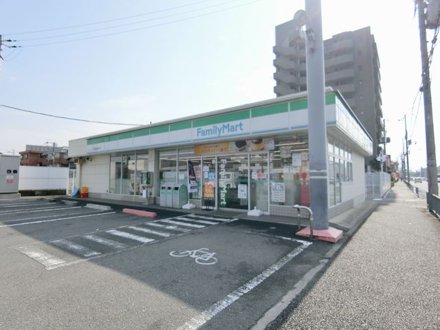 コンビニ　ファミリーマート堺百舌鳥梅北町店（コンビニ）まで314m
