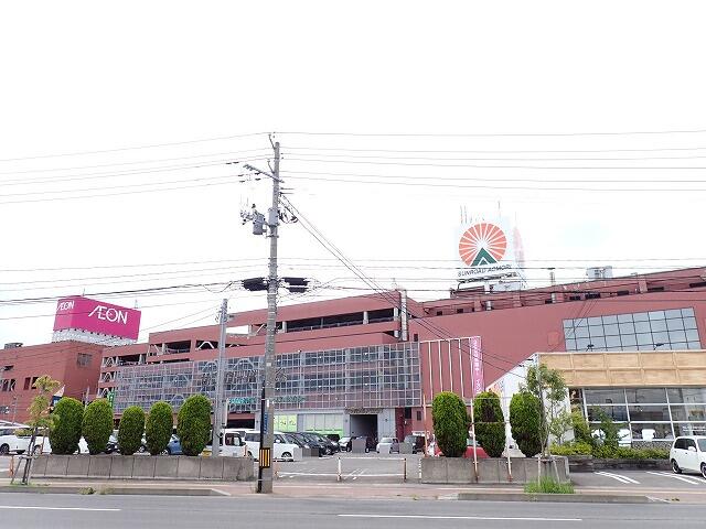 ショッピングセンター　サンロード青森（ショッピングセンター）まで750m