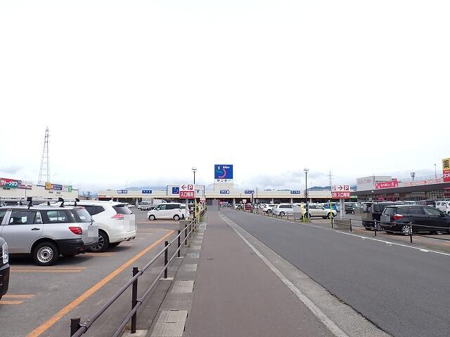 ショッピングセンター　サンデー　青森浜田店（ショッピングセンター）まで1400m