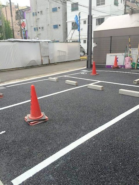 【メインステージ川崎EASTの駐車場】