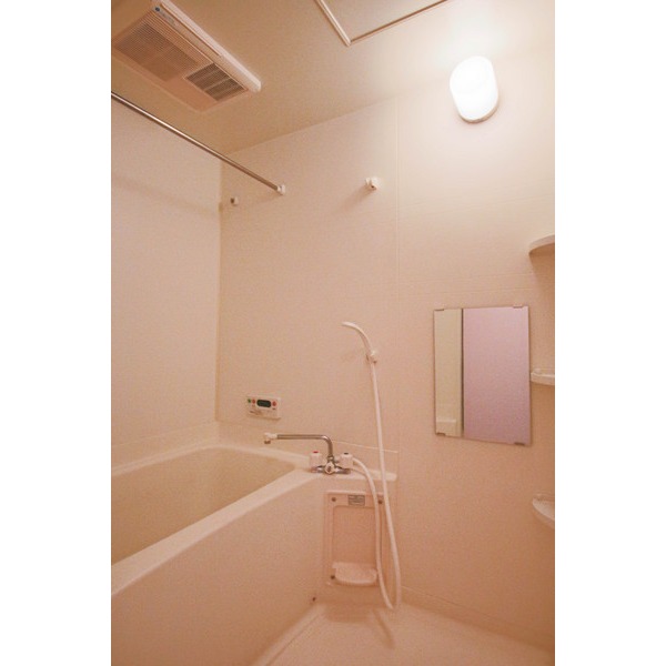 バス・シャワールーム　同じ建物の別のお部屋