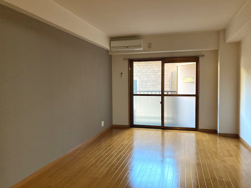 居室・リビング　類似タイプ参考写真掲載。