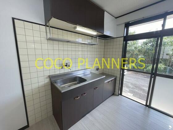 キッチン　※別号室の写真の為、多少違いがあります。