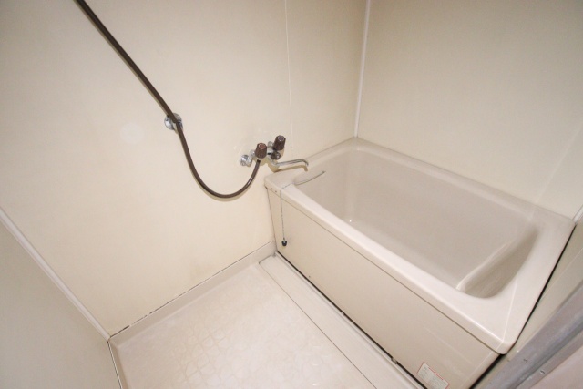 バス・シャワールーム　※別室の参考写真の為、現況優先です。