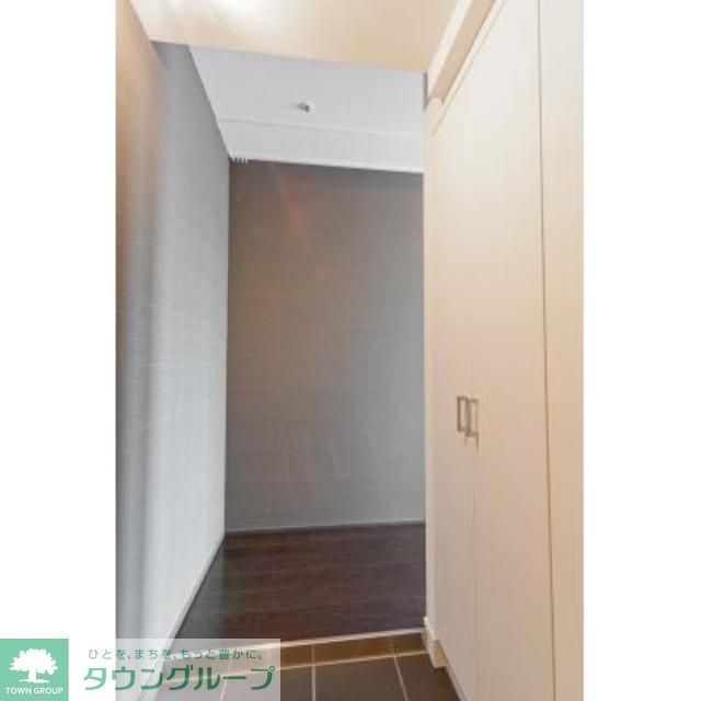 玄関　※写真は同タイプ住戸です。