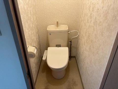 トイレ　※同物件206号室
