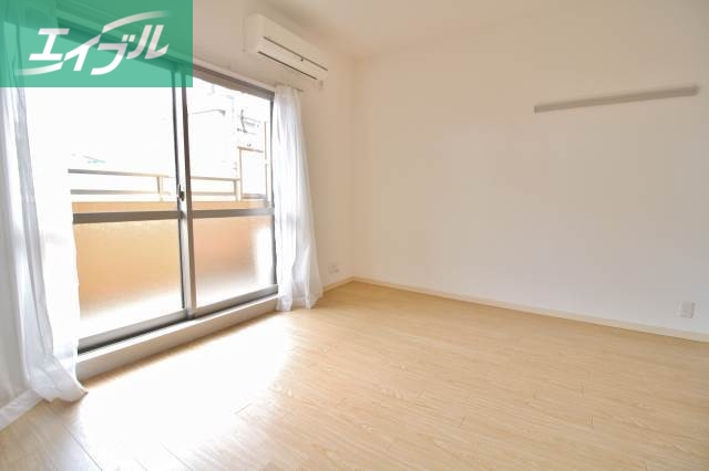 居室・リビング　同タイプです