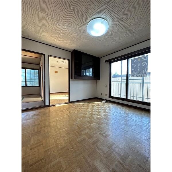 居室・リビング　リビング