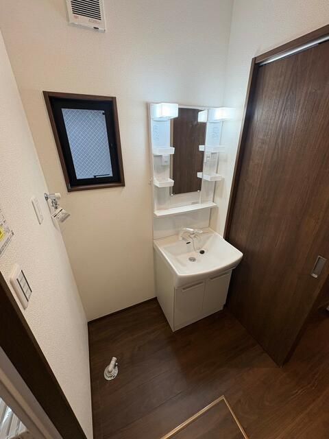 洗面設備　同施工会社参考写真です