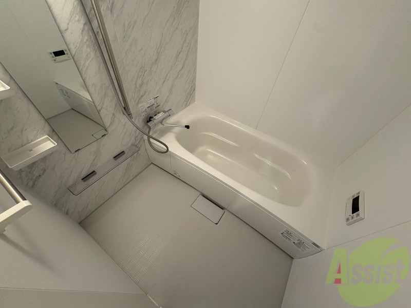 バス・シャワールーム　お風呂になります。一日の疲れを癒してくださいね。