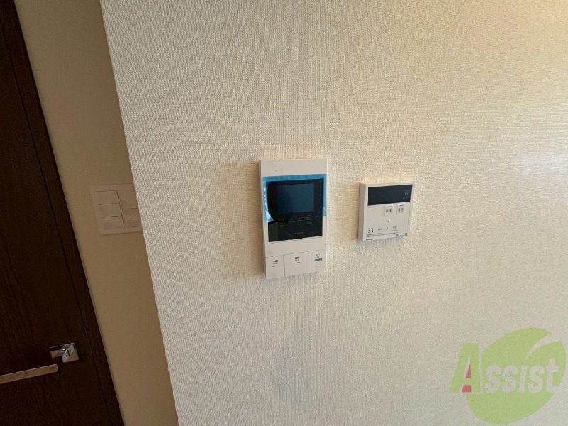 セキュリティ　ＴＶモニター付インターホンです。来客者の顔が見えるので安心！