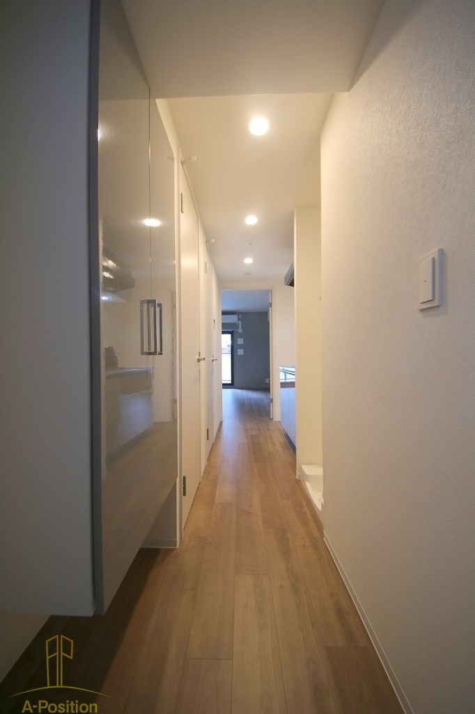 玄関　ファーストフィオーレ九条II