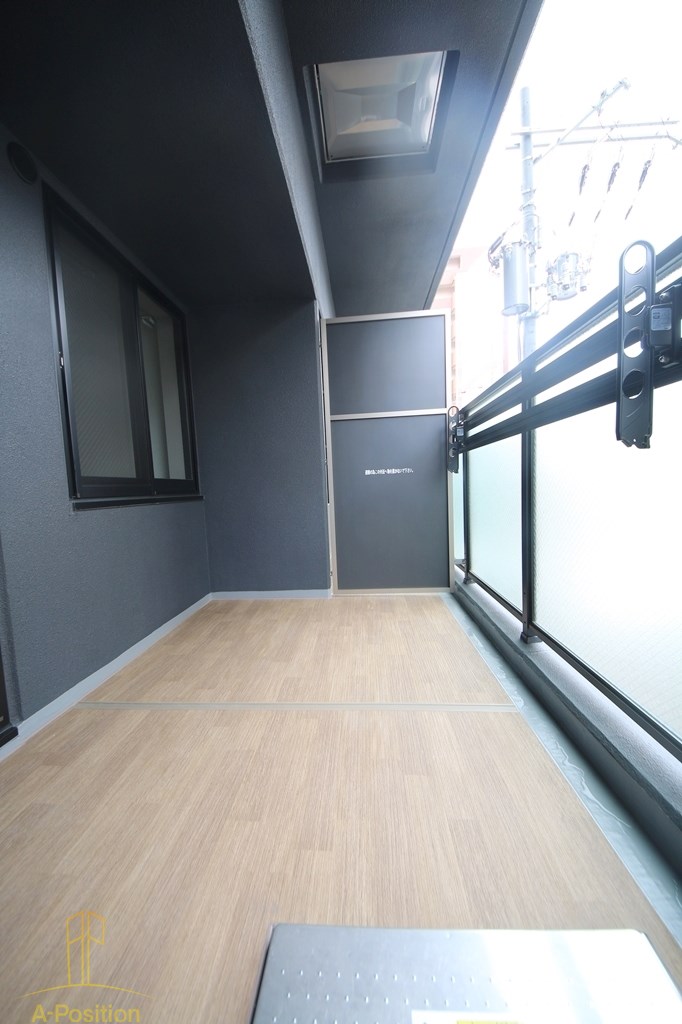 バルコニー　ファーストフィオーレ九条II