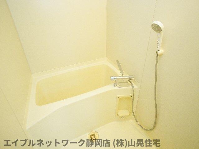 バス・シャワールーム　日々の暮らしに欠かせないお風呂です