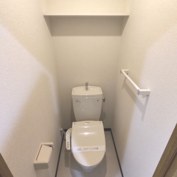 トイレ　別部屋参考写真です