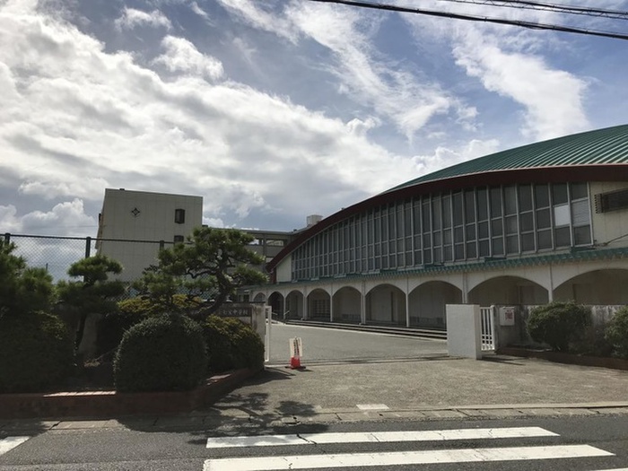 中学校　七宝中学校（中学校）まで1000m