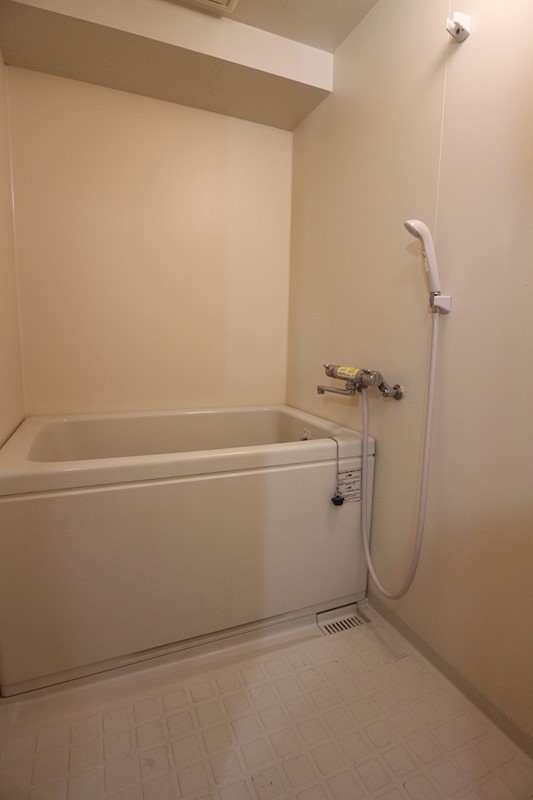 バス・シャワールーム　浴室