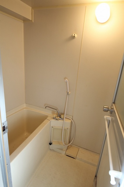 バス・シャワールーム　別号室の写真です