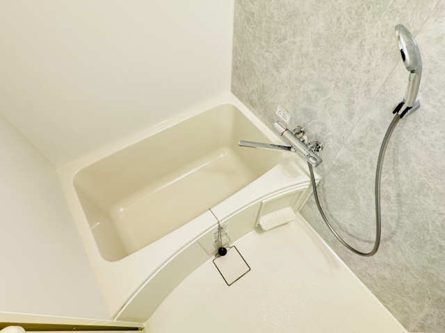 バス・シャワールーム　浴室乾燥付です