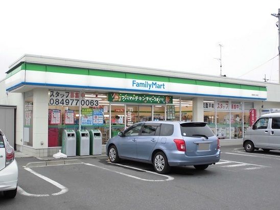 コンビニ　ファミリーマート駅家町江良店（コンビニ）まで180m