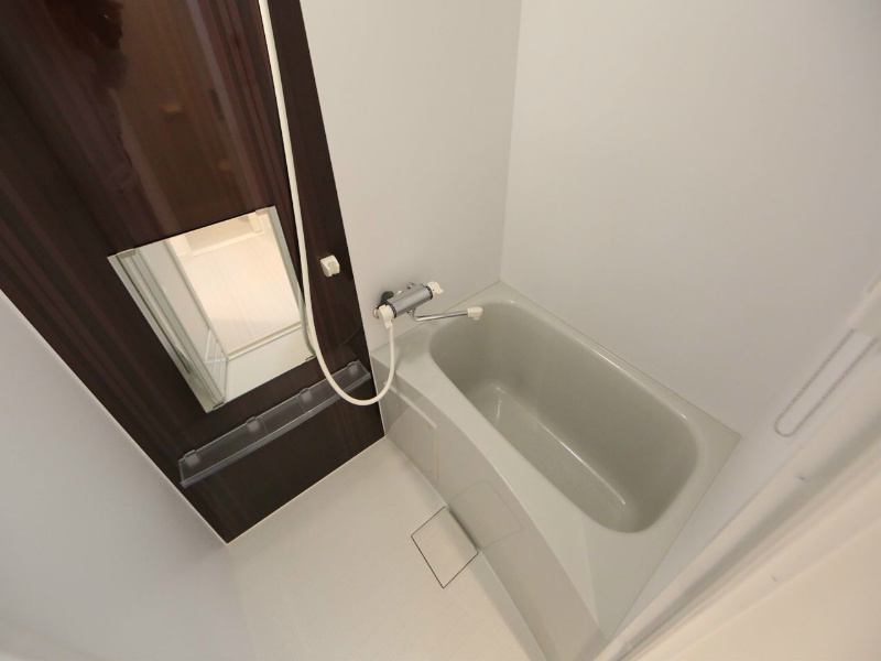 バス・シャワールーム　浴室暖房乾燥機付　24時間換気機能付バスルーム