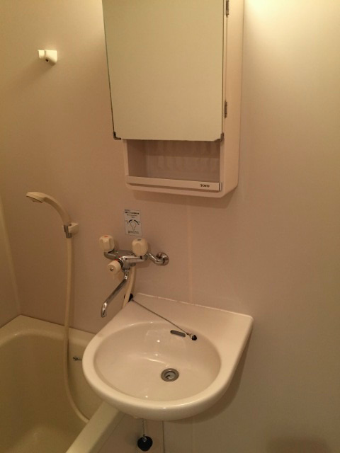 洗面設備　※写真は別部屋の物になります