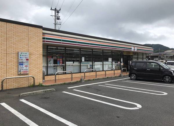 コンビニ　セブンイレブン小佐々黒石店（コンビニ）まで267m