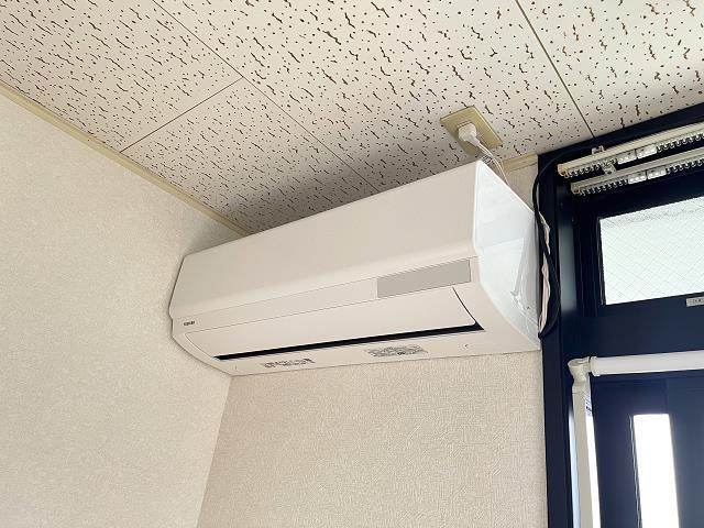 その他設備　エアコン（写真は305号室）