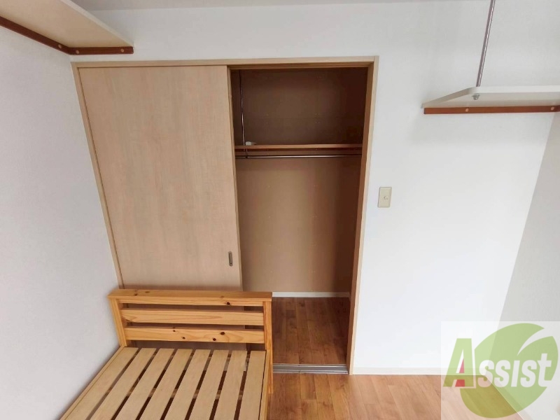 収納　クローゼットがありました。お洋服や荷物はここへ