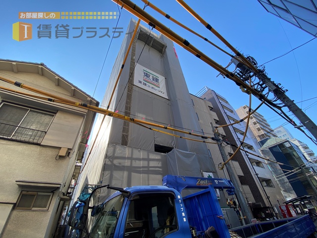 建物外観　メイン通りから１本入った場所に建築中。