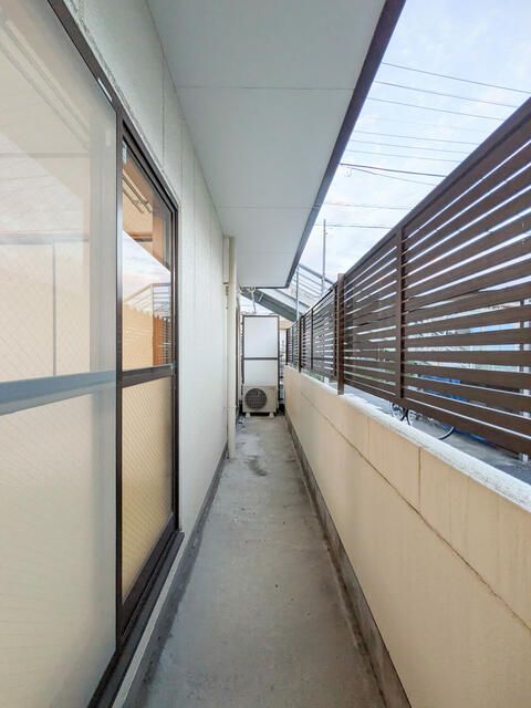 バルコニー　広々としたバルコニーです