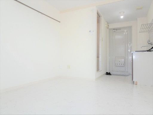 居室・リビング　別室の画像です、ご参考までに