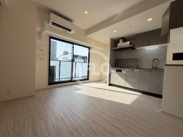 居室・リビング　コンフォリア・リヴ博労町一丁目Q　リビング