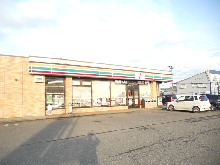 コンビニ　セブンイレブン 見附今町7丁目店（コンビニ）まで315m