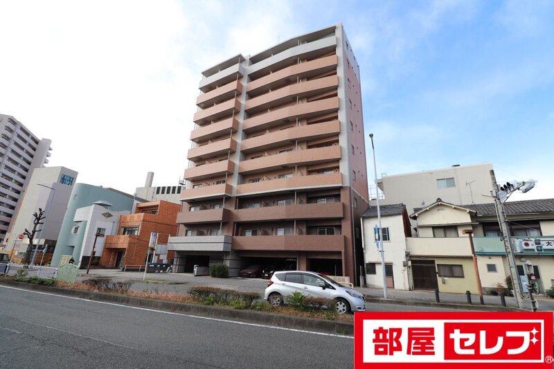 建物外観　駅近の物件です