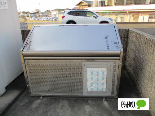 その他　敷地内ゴミ捨て場