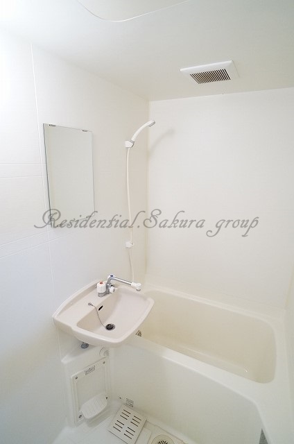 バス・シャワールーム　日々の疲れを癒すお風呂です♪