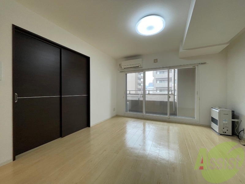 居室・リビング　広くてキレイなお部屋が広がっていて、充実した生活が送れそう。