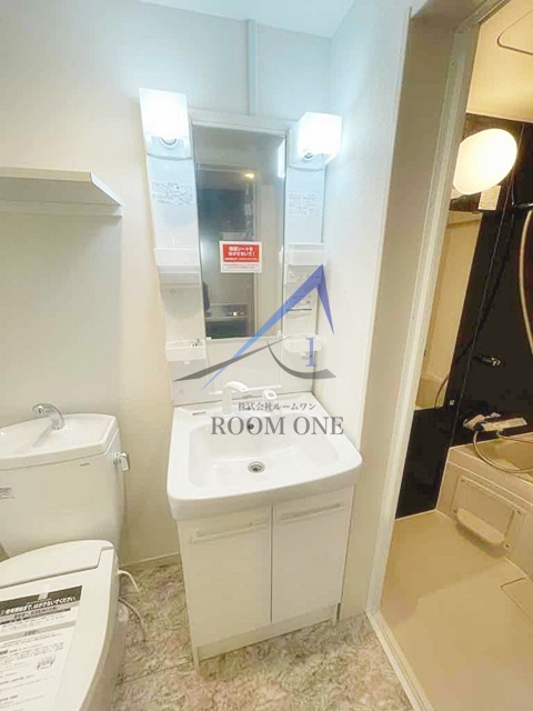 洗面設備　独立洗面台です。